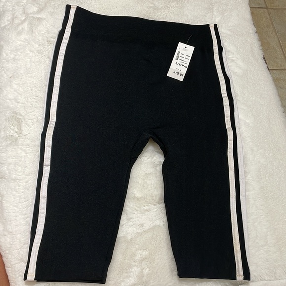 Biking Short - Picture 4 of 4